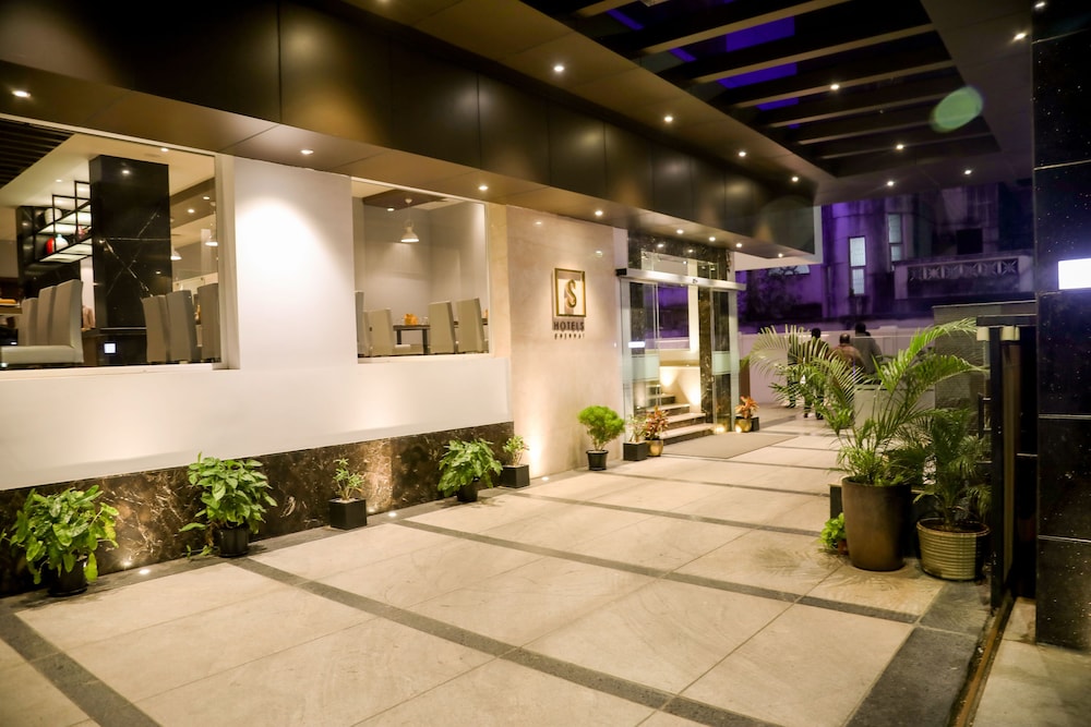 S Hotels 5/50