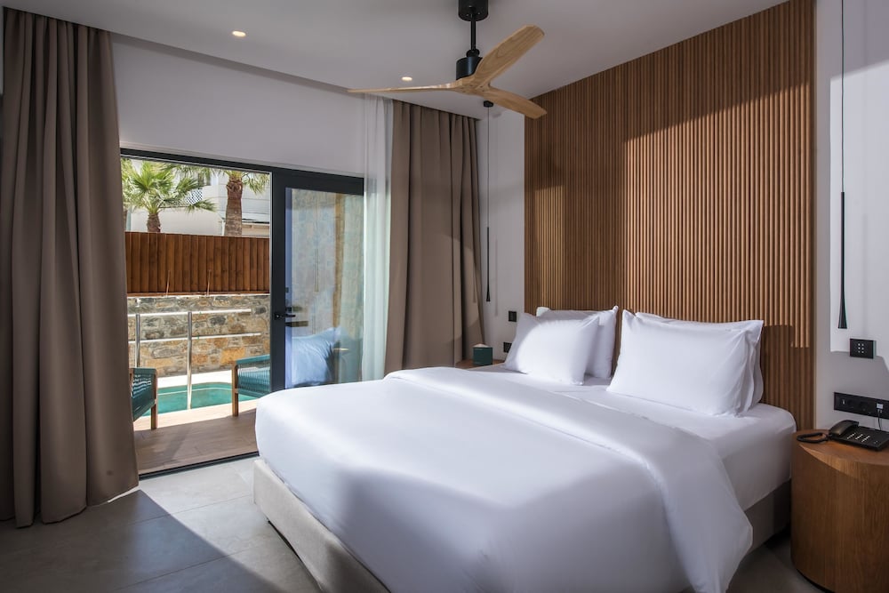Noble Hotel Suites 12/50