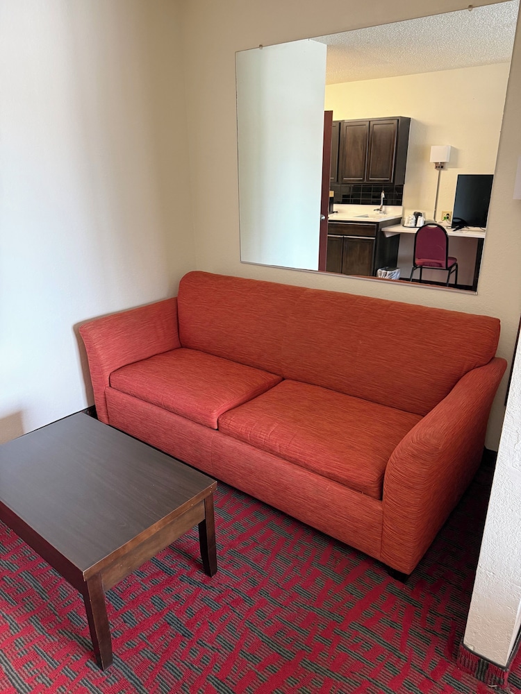 Sandalwood Studios &amp; Suites 16/29