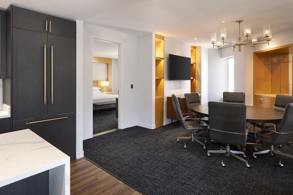Residence Inn Chicago Downtown Magnificent Mile 37/50