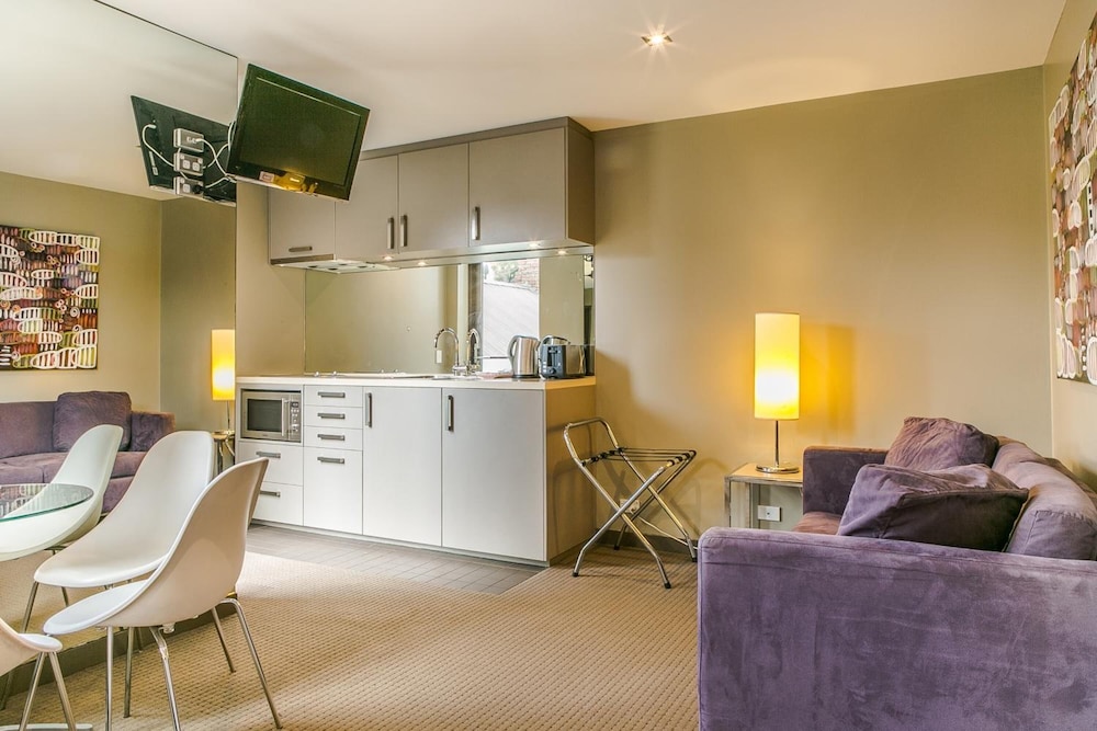 Comfy Kew Apartments 22/29