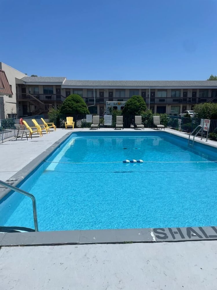 Niagara Lodge Suites 40/68