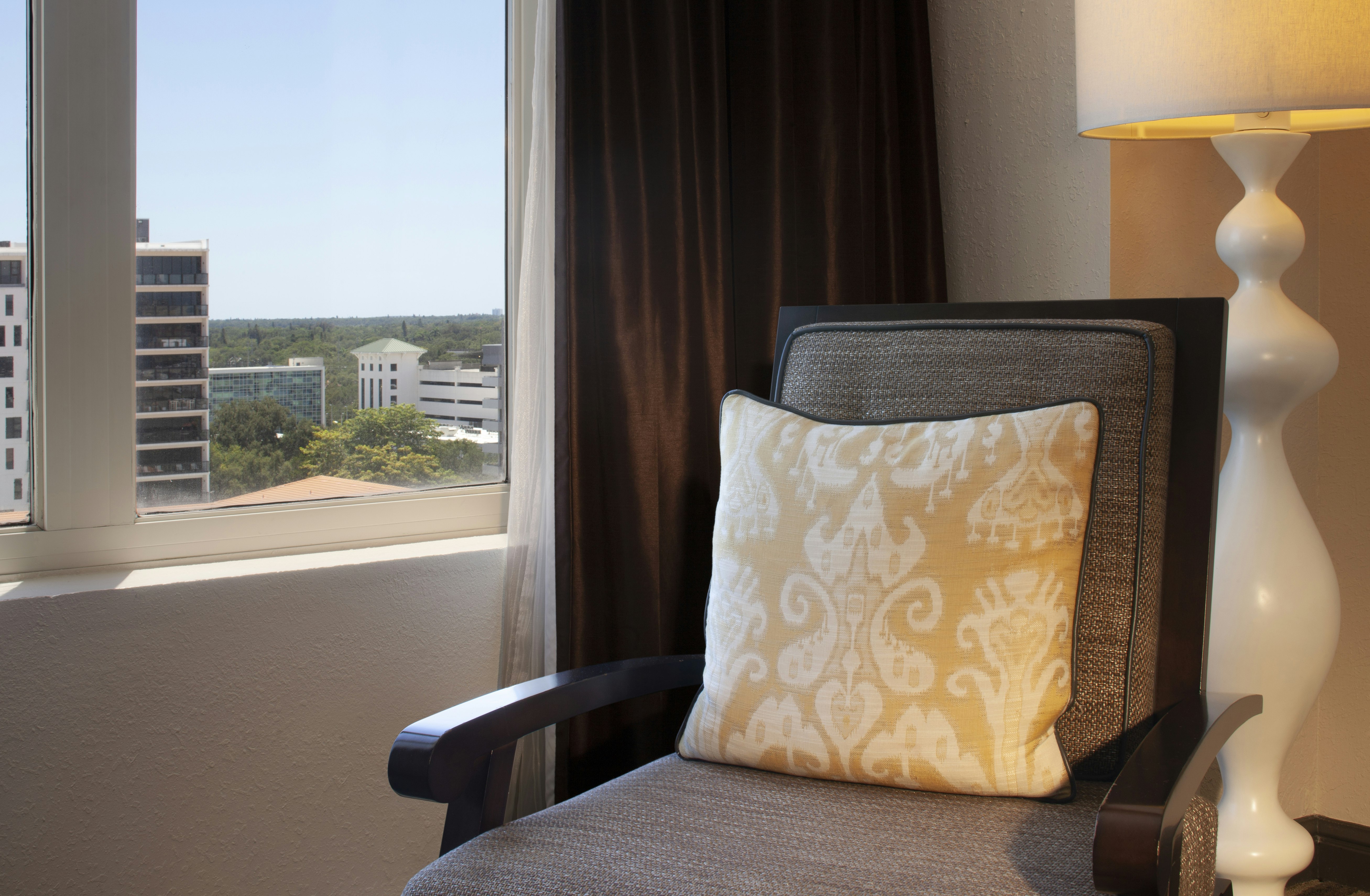 ROOM, KING BED, ACCESSIBLE