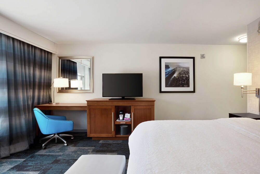 Hampton Inn Suites Rosemont Chicago O Hare 11/46