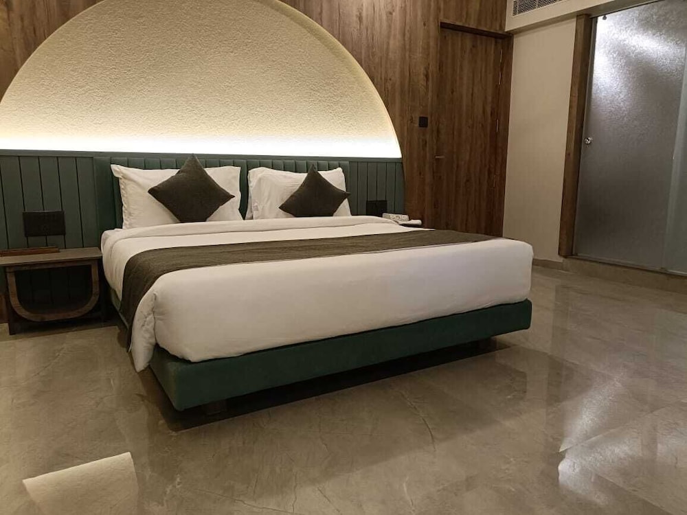 The Fern Residency Porbandar 24/56
