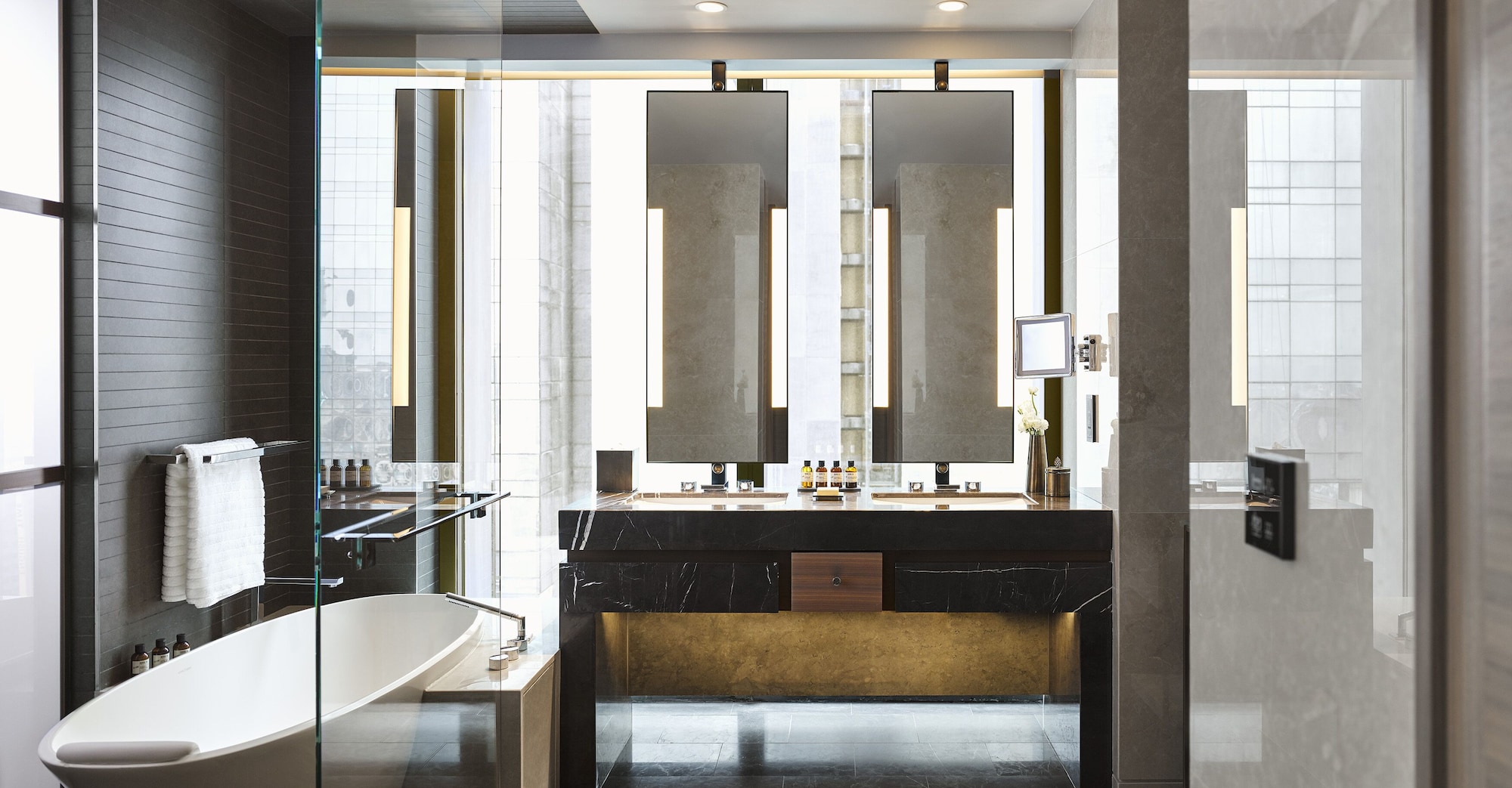 Quasar, Suite, King Bed, Bosphorus View, Club Lounge Access