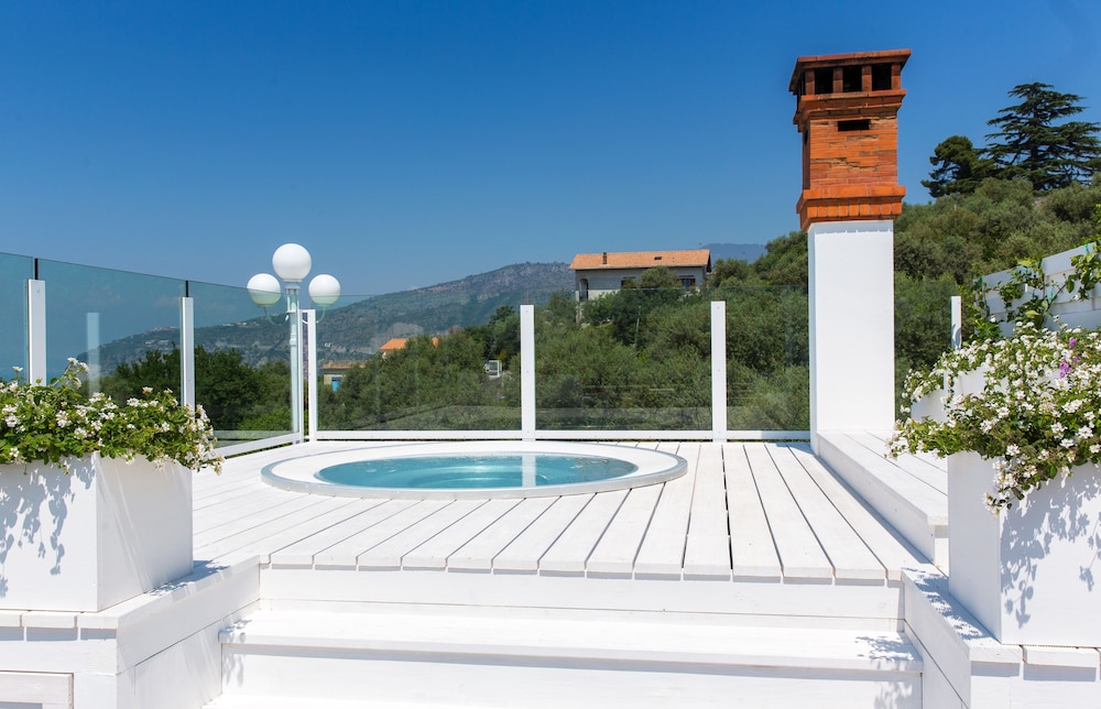 Villa Oriana Relais 35/62