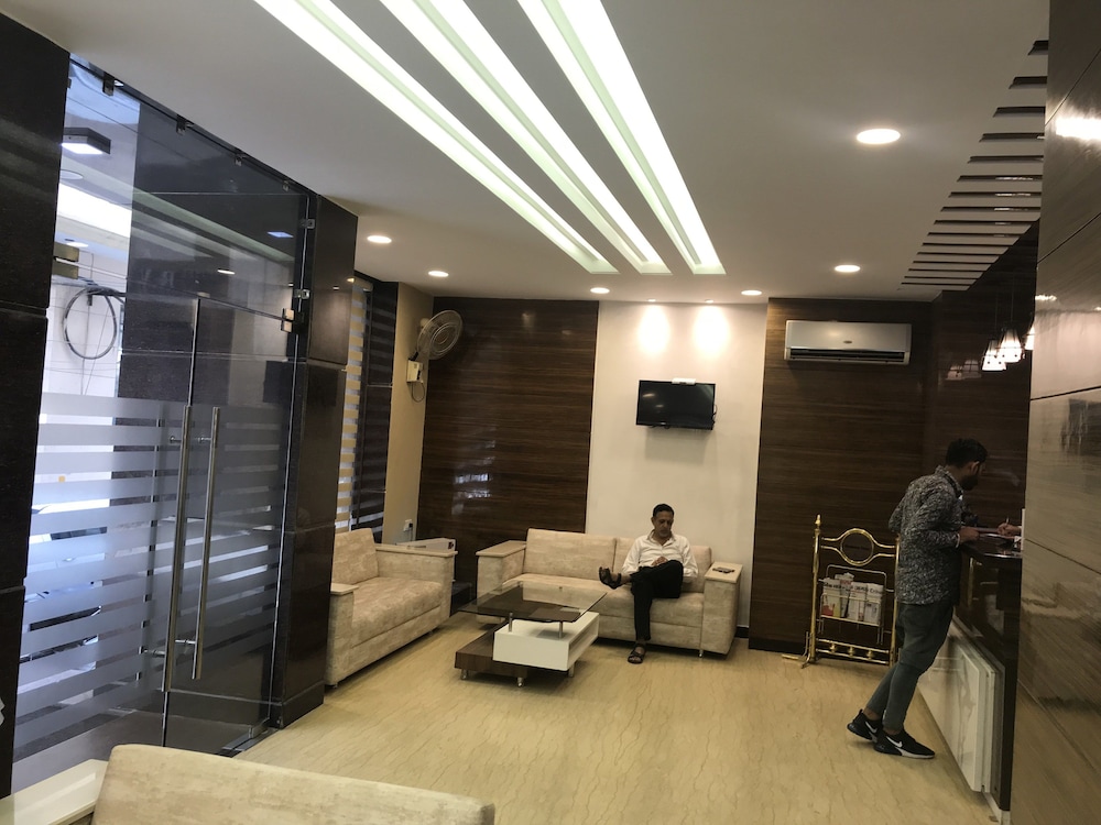 NAMASKAR RESIDENCY 13/19