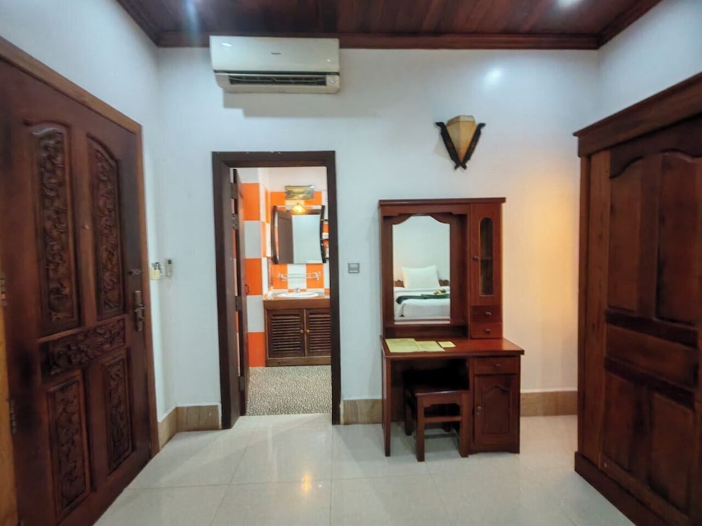 Shining Angkor Boutique Hotel 52/76