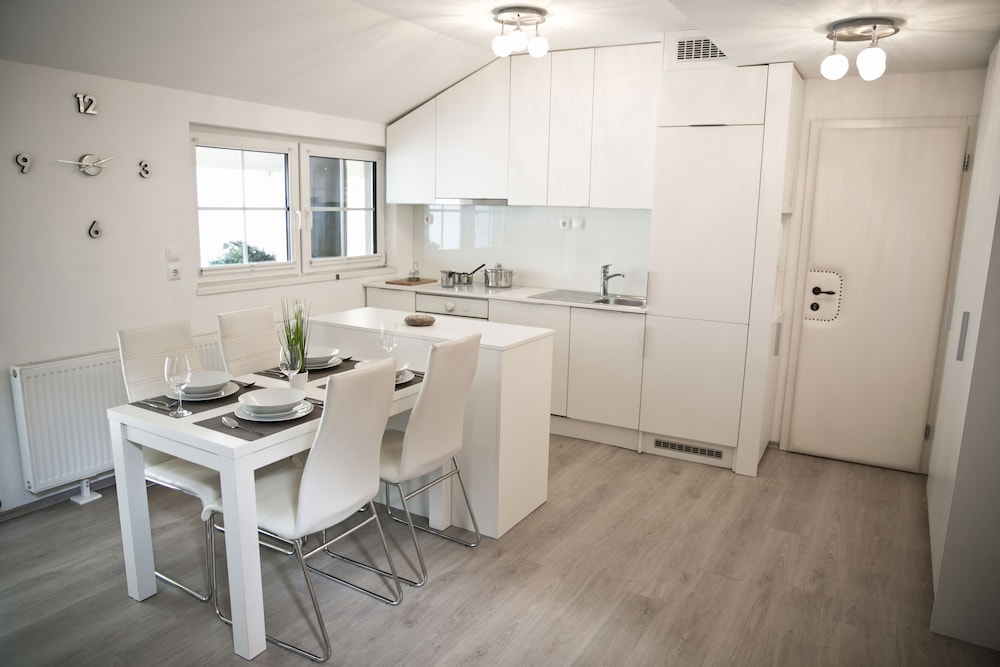 Apartments Hisa Pod Gradom 47/50
