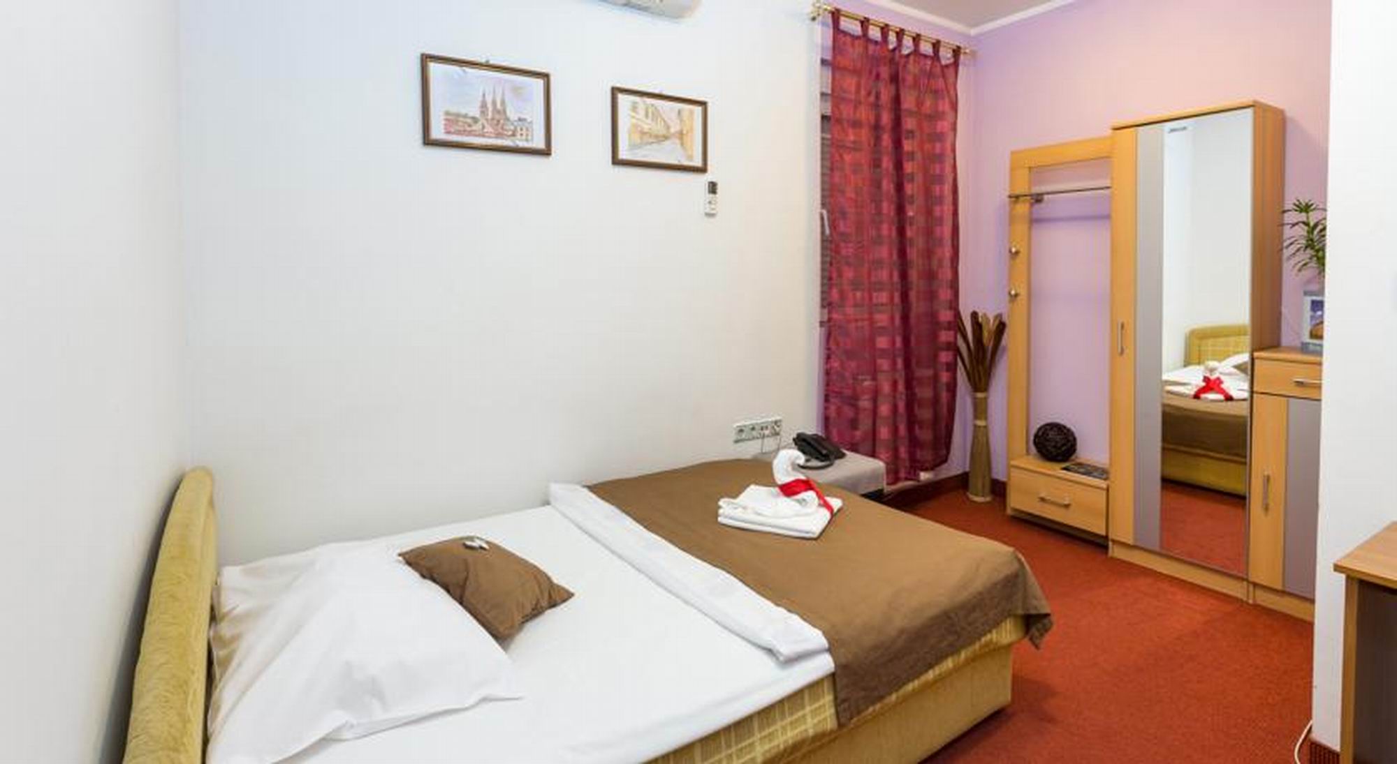 Pleso Hotel 10/26