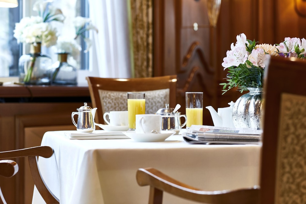 Parkhotel Guetersloh 40/57