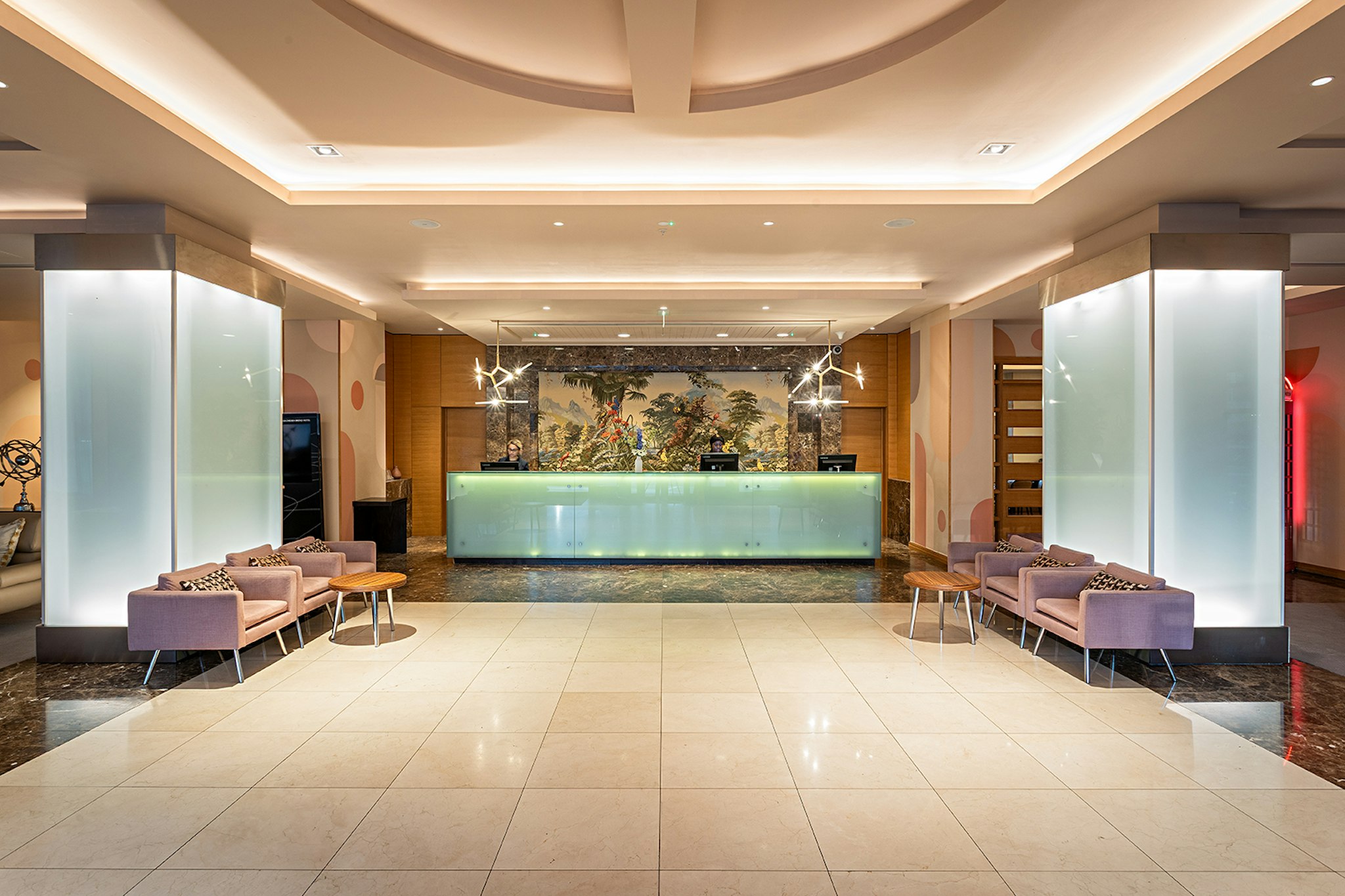 Lobby at Pestana Chelsea Bridge Hotel & Spa, LONDON
