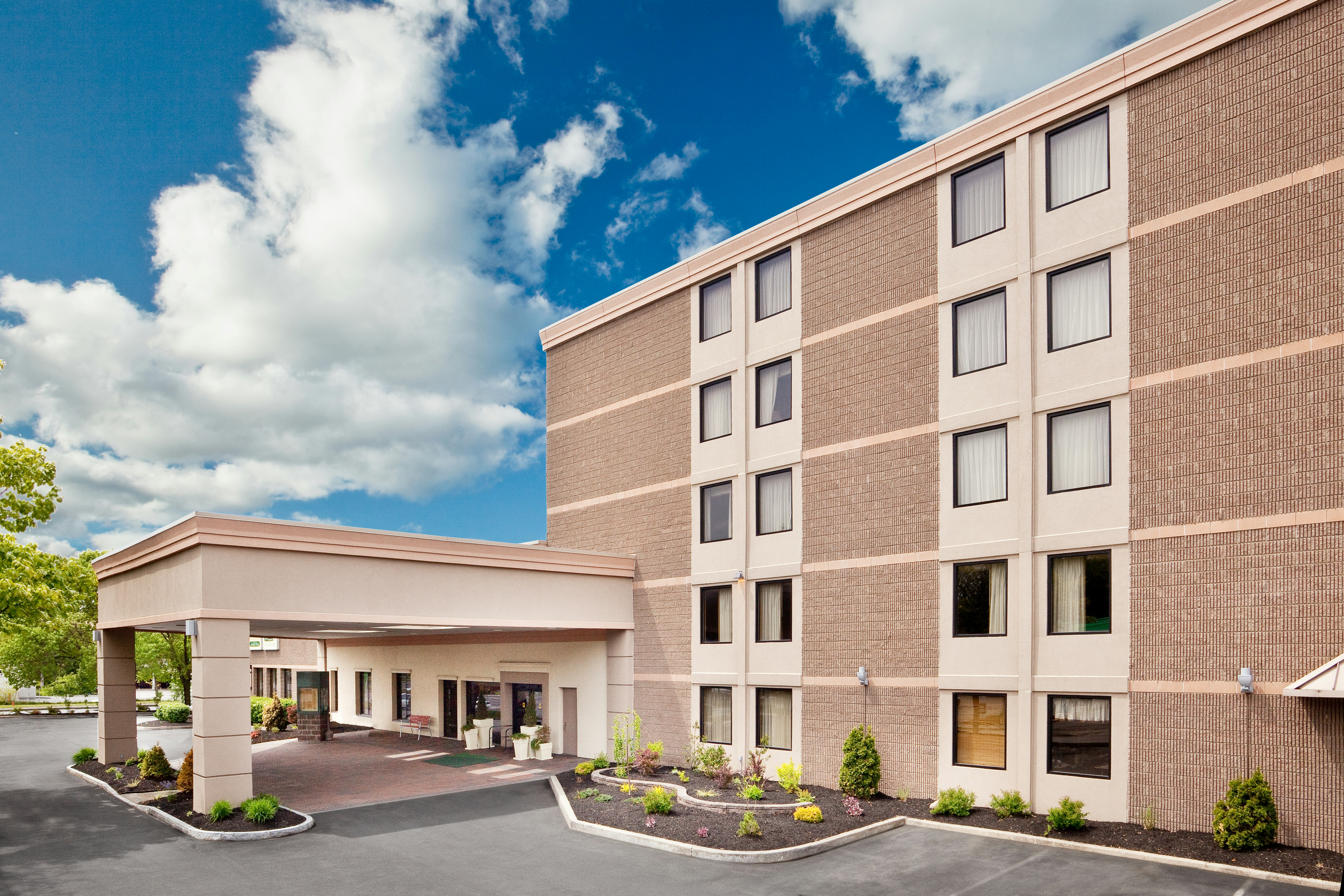 Holiday Inn Auburn Finger Lakes Region 73/75