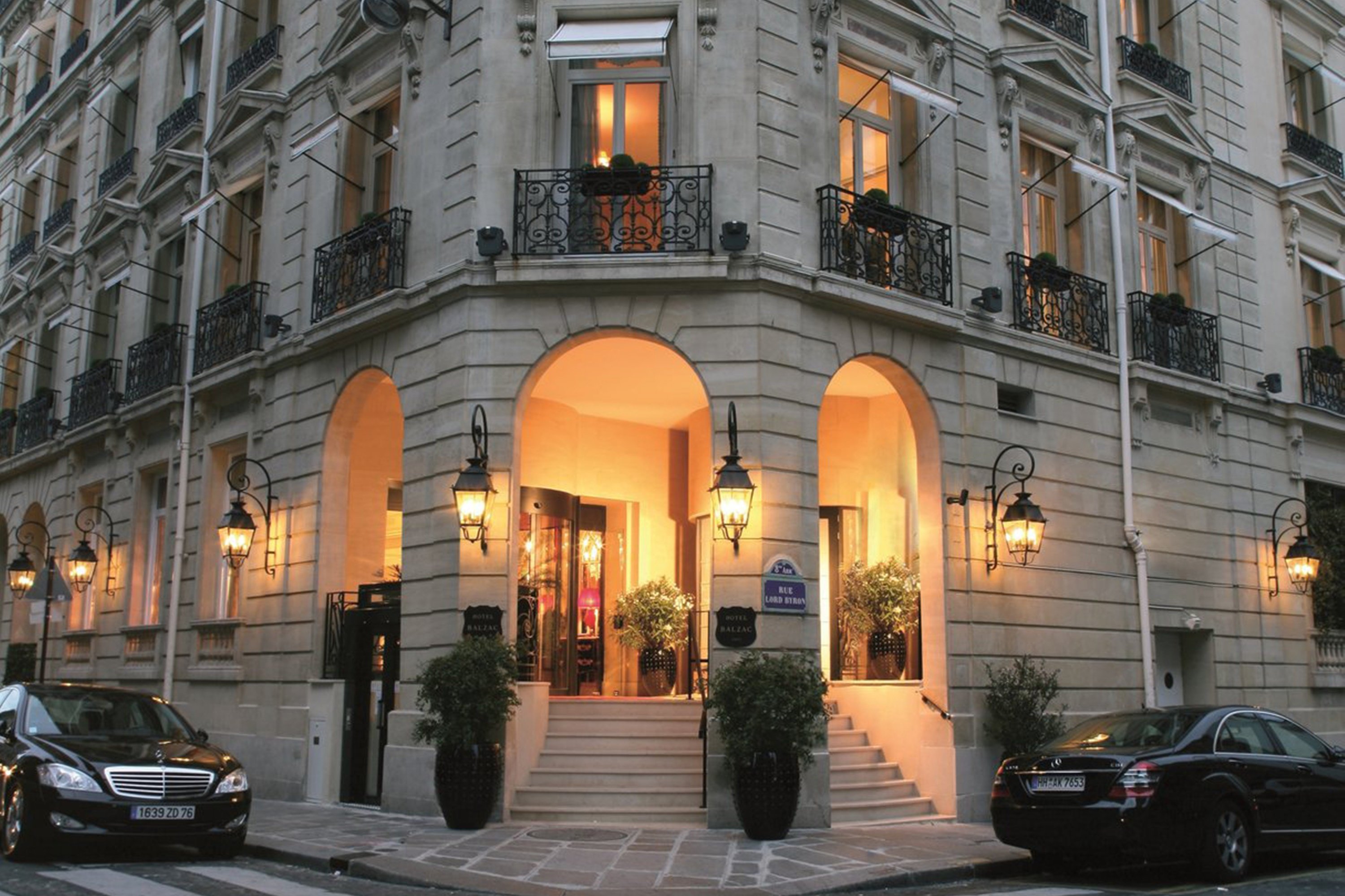 Hotel Balzac Champs Elysees 32/34