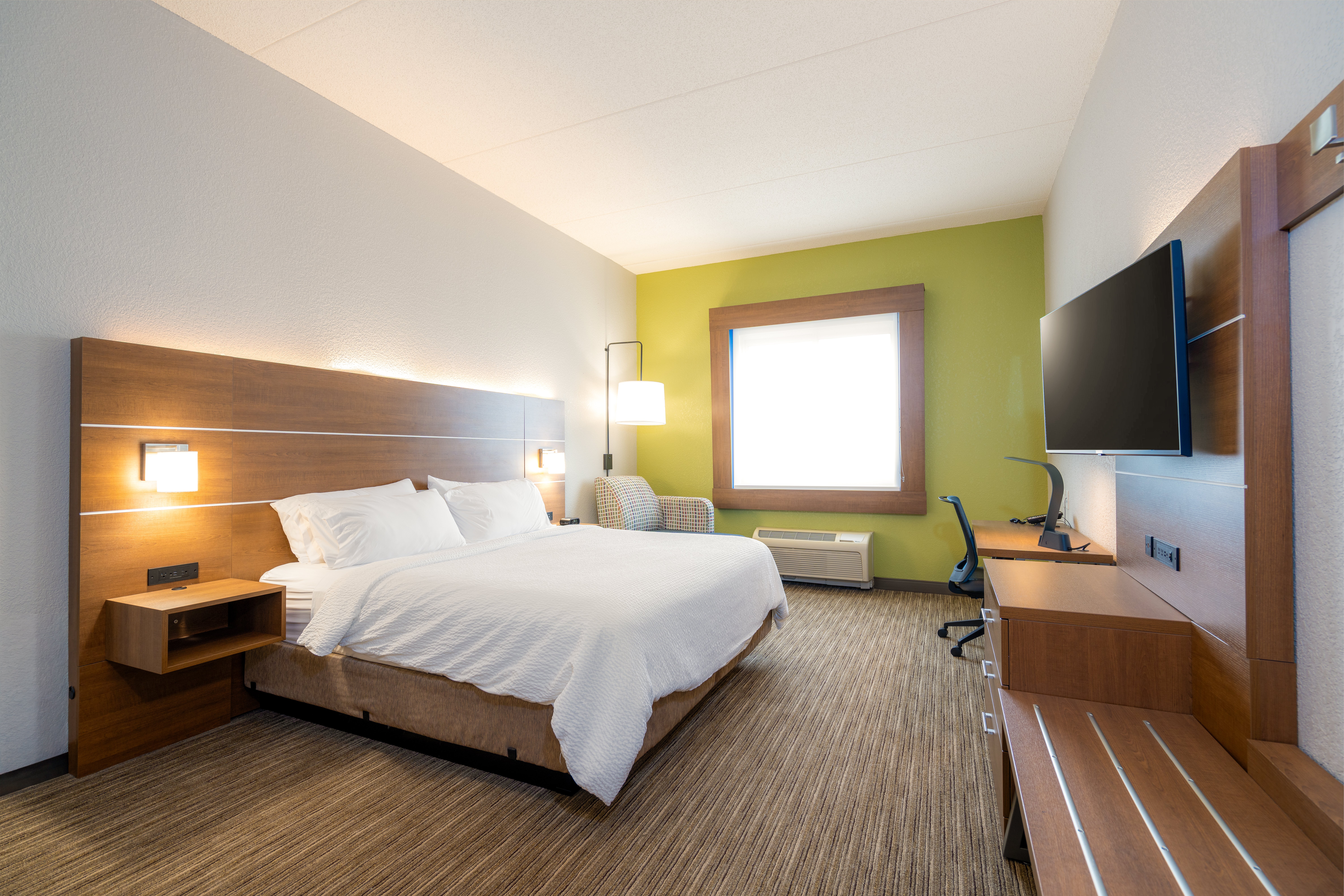 Holiday Inn Express Hotel And Suites Mankato East 30/76
