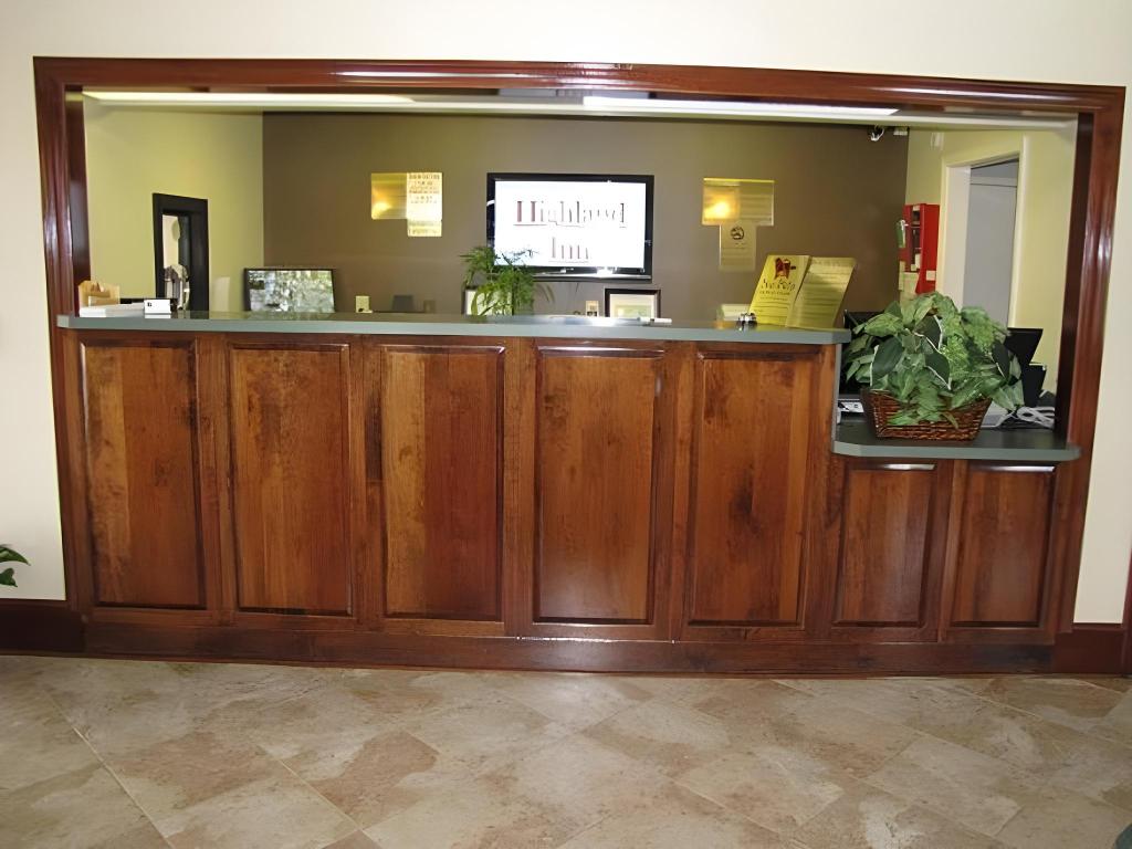 Highland Inn 4/20