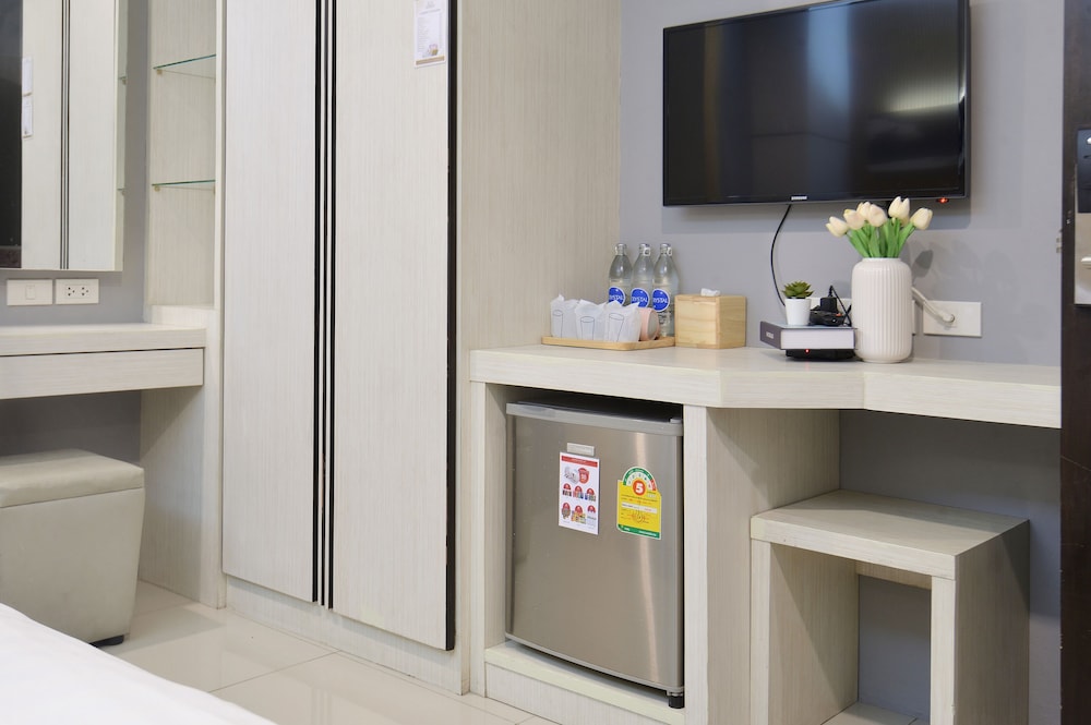 De Lux Bangkok Hotel 44/52