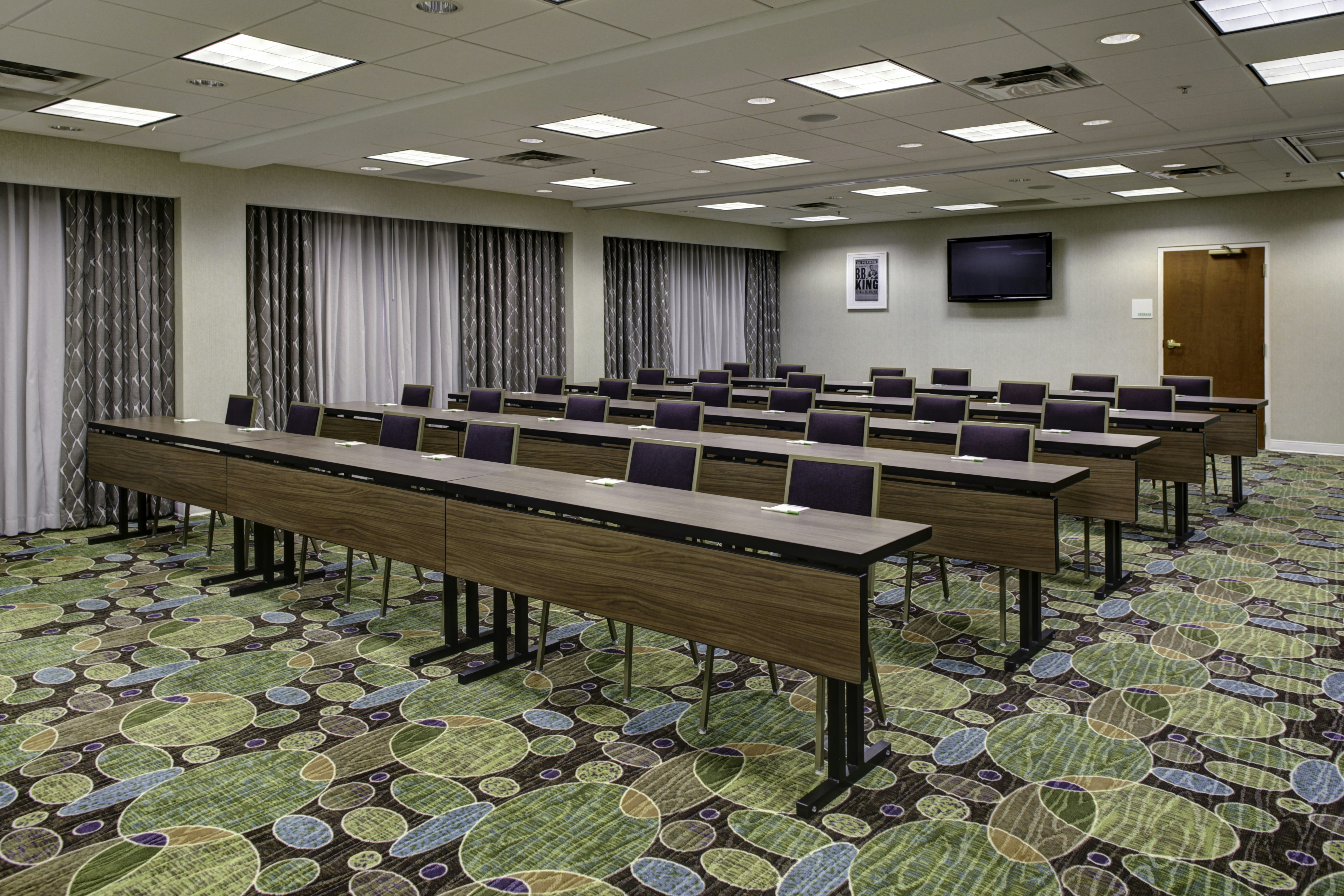 HOLIDAY INN FRANKLIN - COOL SPRINGS 52/64