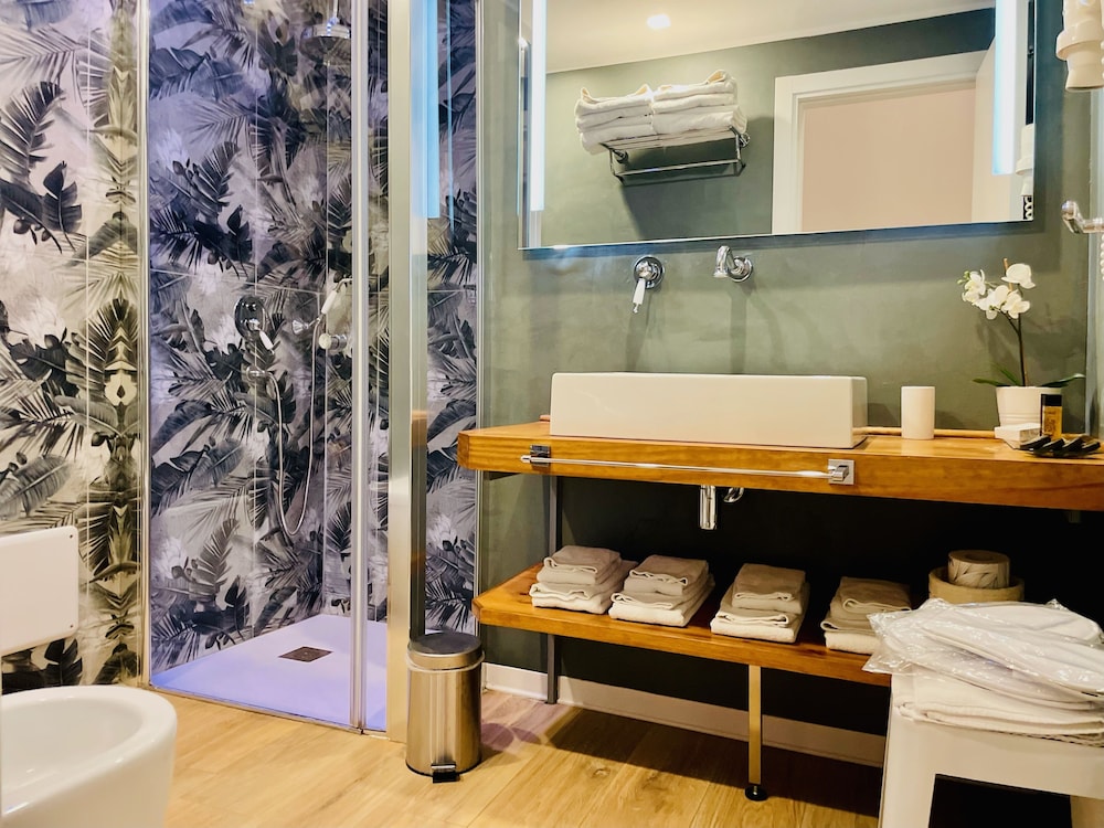 Bellaroto Suite 57/58