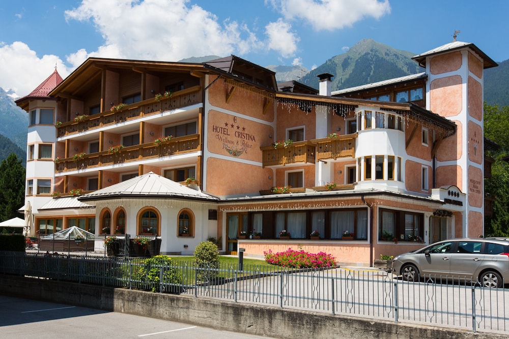 HOTEL CRISTINA 2/45