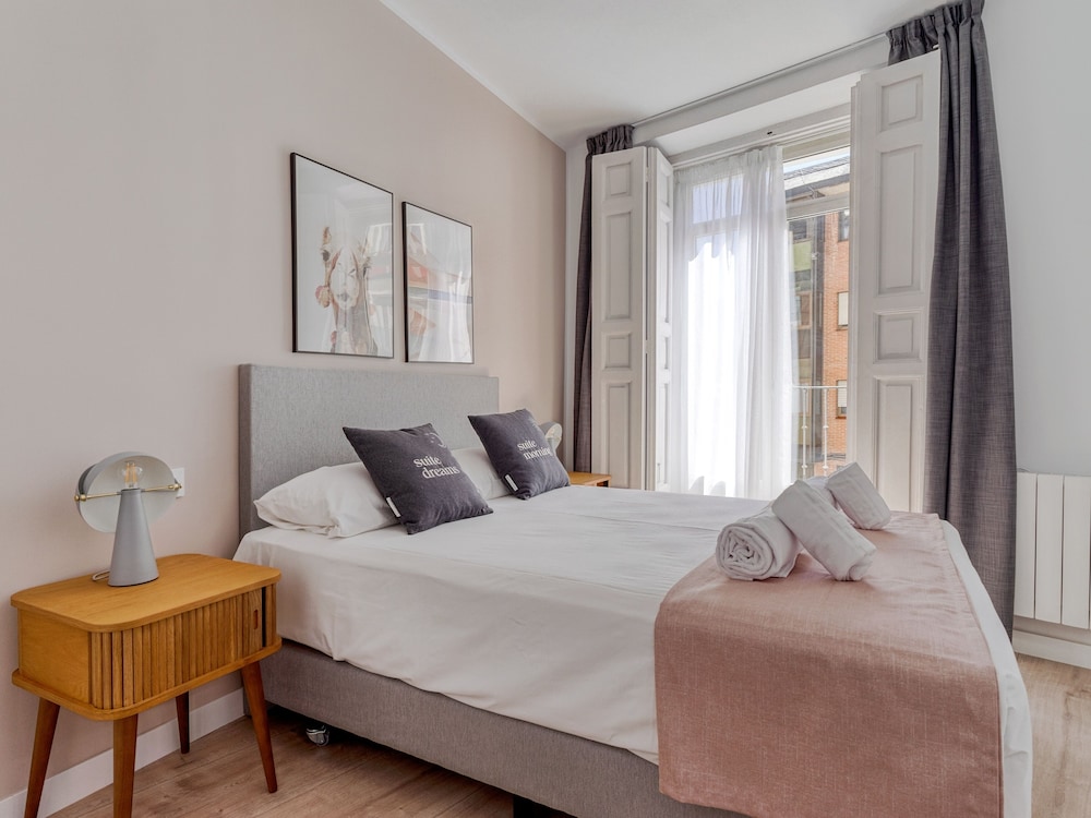 limehome Madrid Calle Ave Maria 10/50