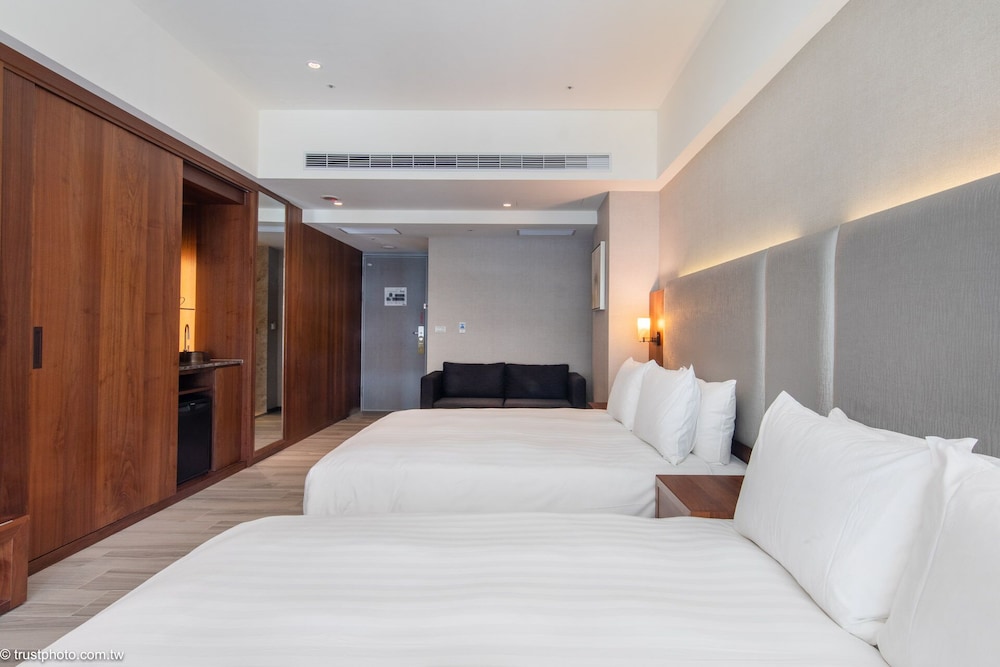 Grand Bay Resort 16/70