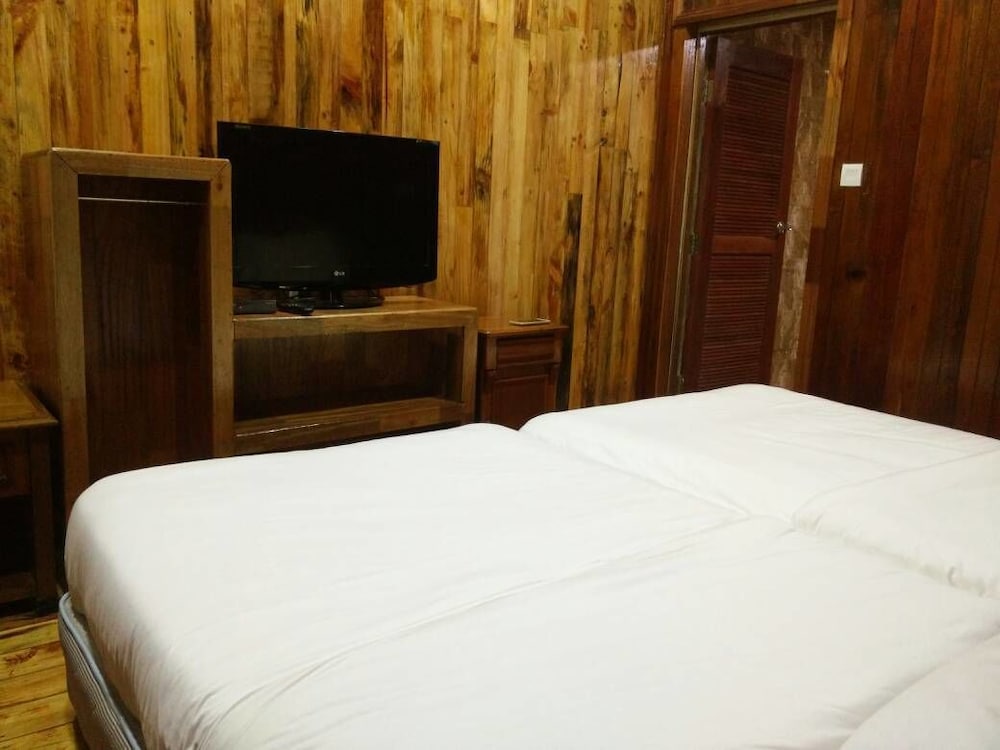 Kembara Resort 37/56
