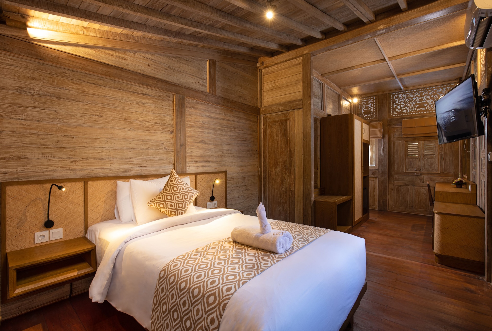 Joglo, Twin Beds