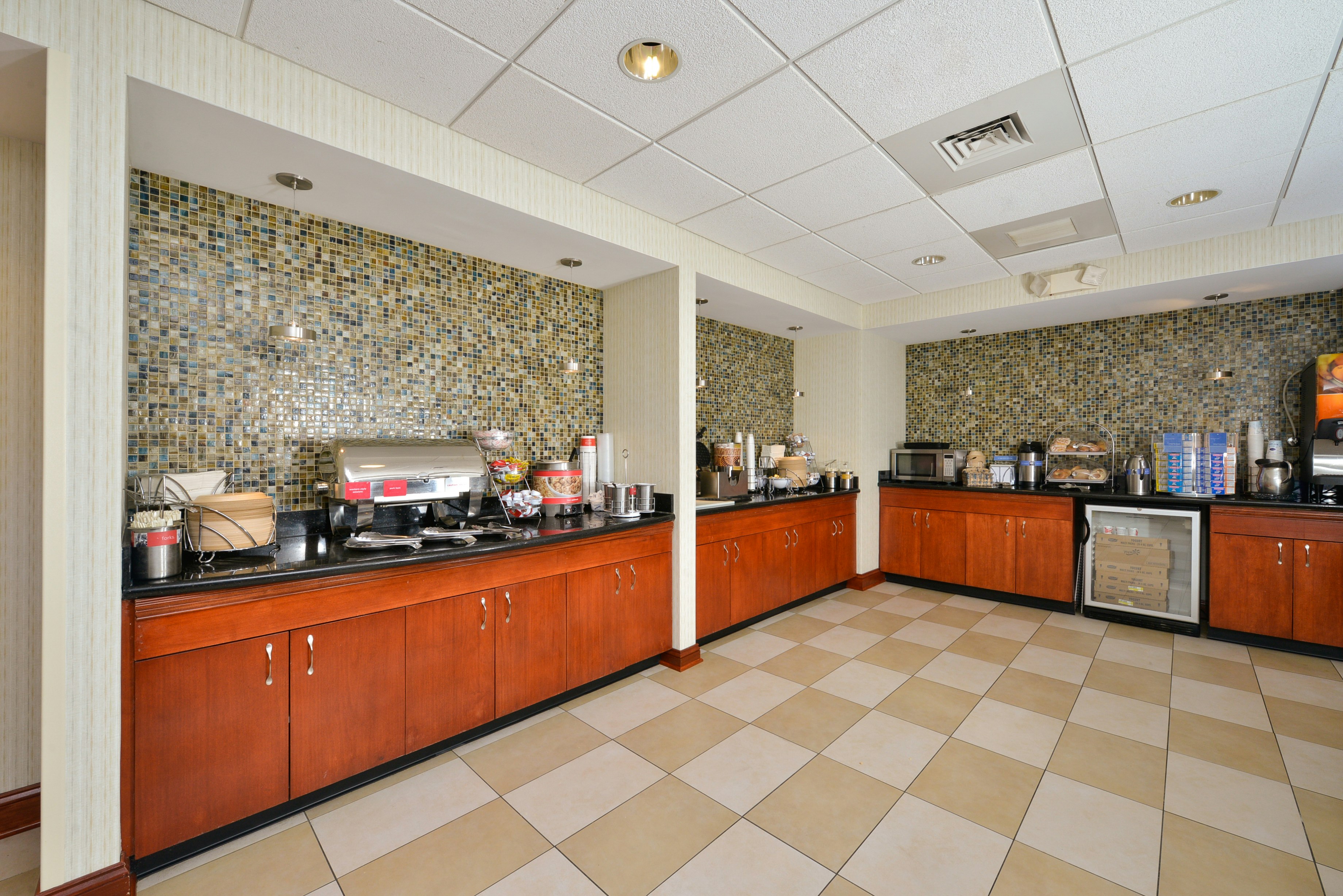 Hampton Inn Farmville 10/79