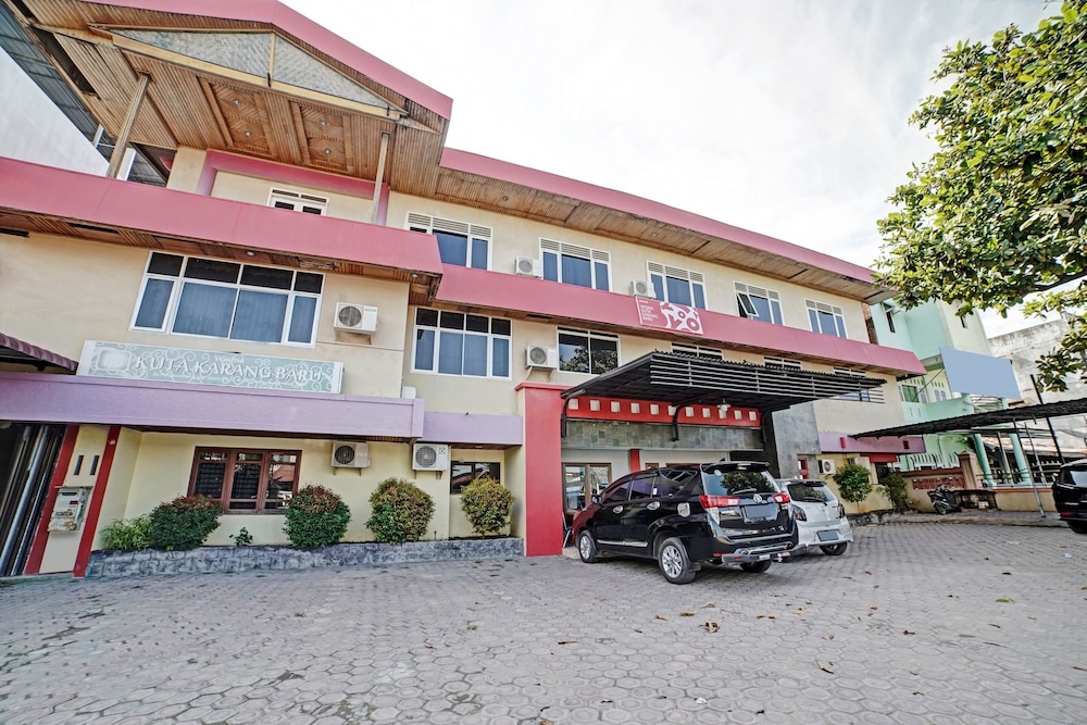 OYO 90487 Wisma Kuta Karang Baru 1/31
