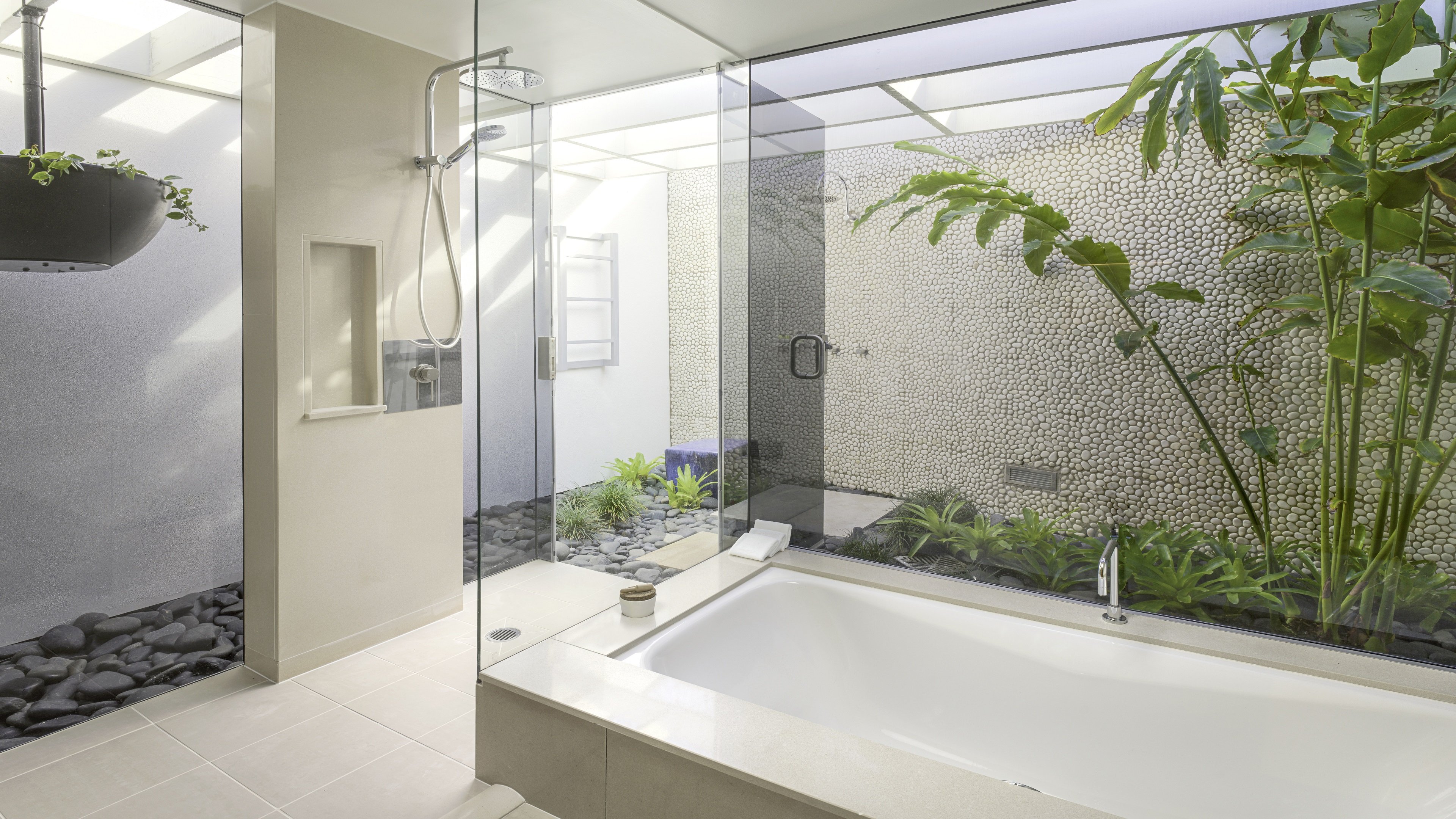InterContinental Hayman Great Barrier Reef By IHG 50/50