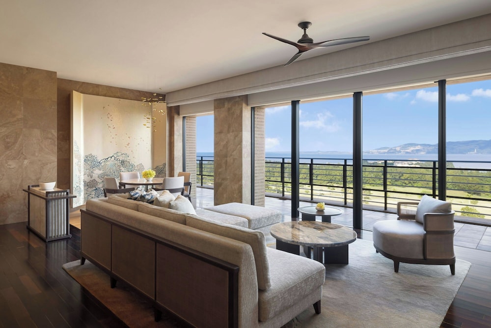 جناح بسريرين مزدوجين بغرفة نوم واحدة، The Ritz Carlton Okinawa 2/4