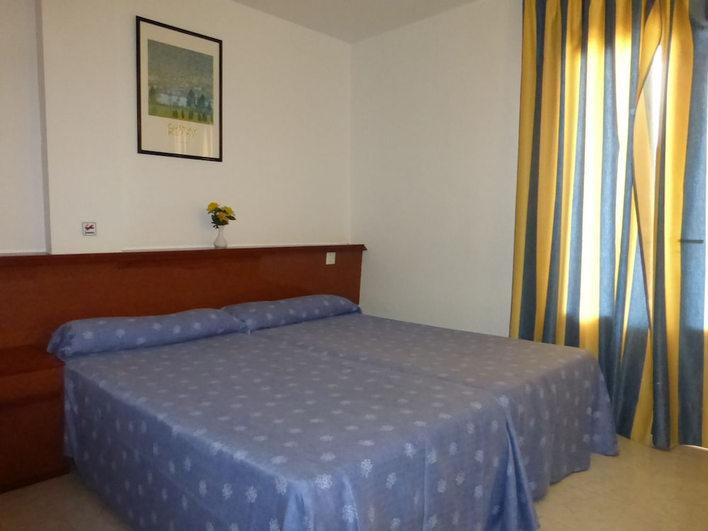 Balear Beach Apartments 9/21