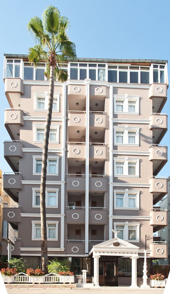 Triana Hotel 5/65