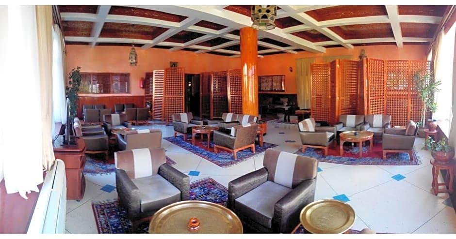 HOTEL LES AMANDIERS 26/39