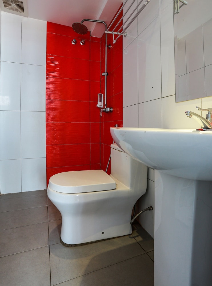 OYO 90894 Hotel Smc I-city 53/54