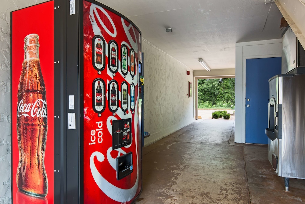 Motel6 Atlanta, TX 28/32