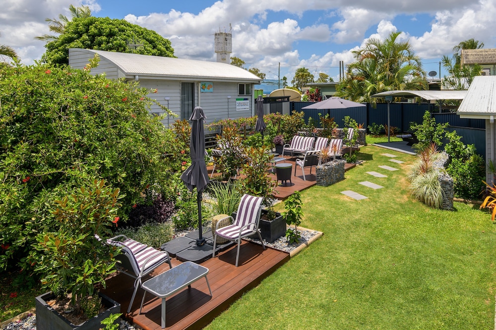 Tin Can Bay's Sleepy Lagoon Motel 26/42