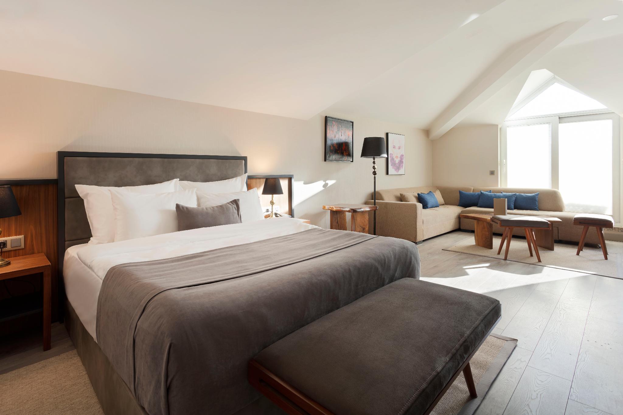 Deluxe, Suite, King Bed