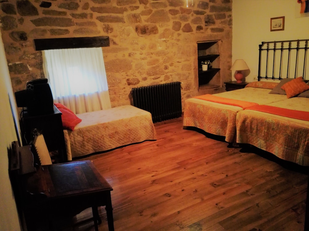 La Posada De Pedrazales 11/27