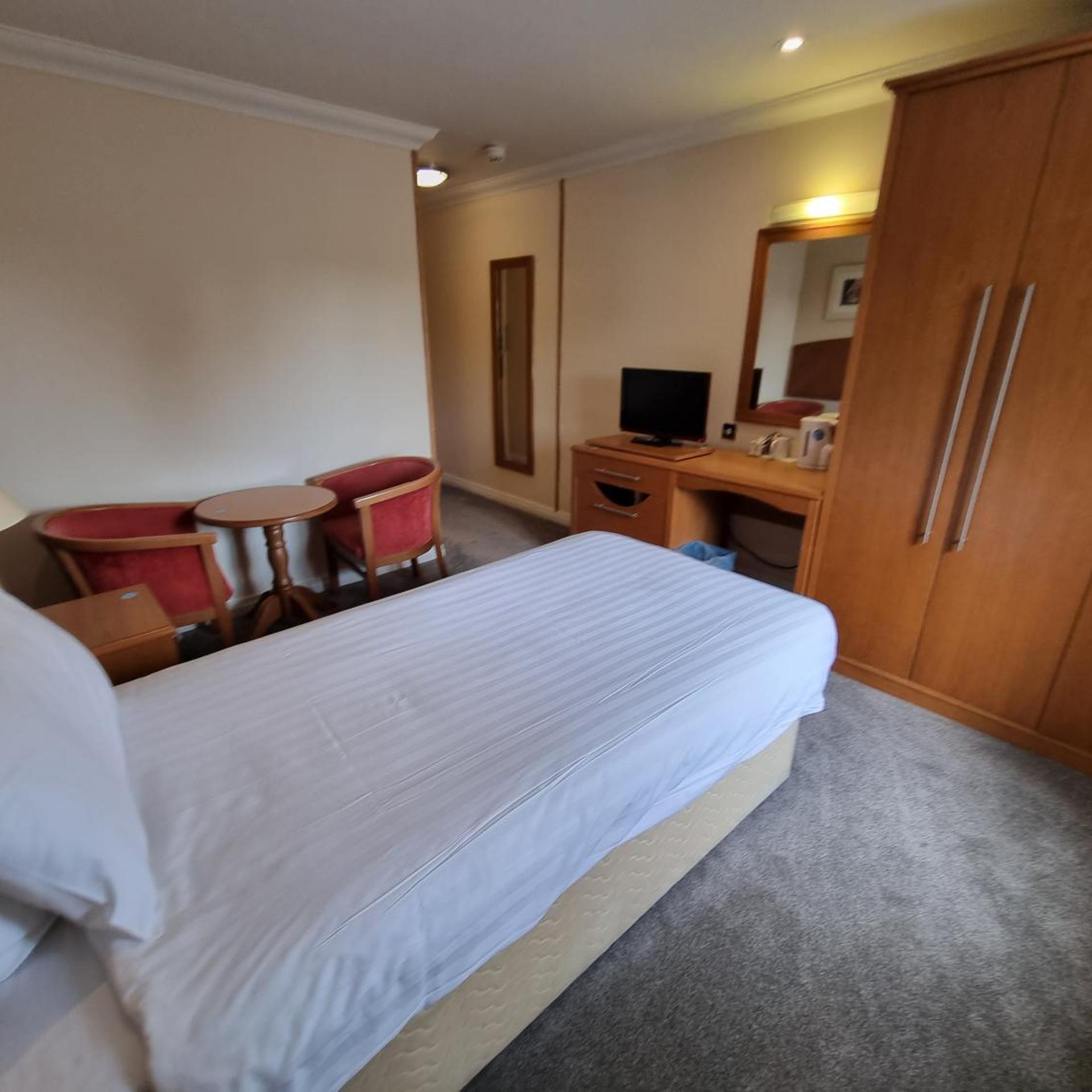 Room, Single