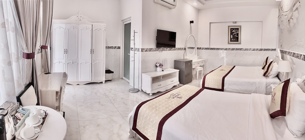 Godiva Phu Quoc Hotel 12/71