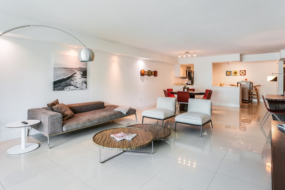 Beach Haus Bal Harbour 48/76