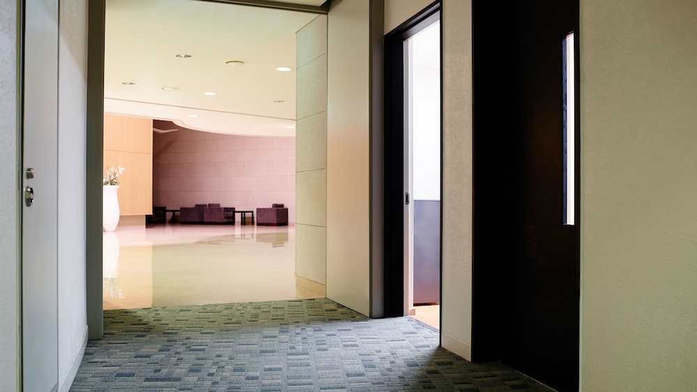 Lobby at Kinock Pet Hotel, GYEONGJU