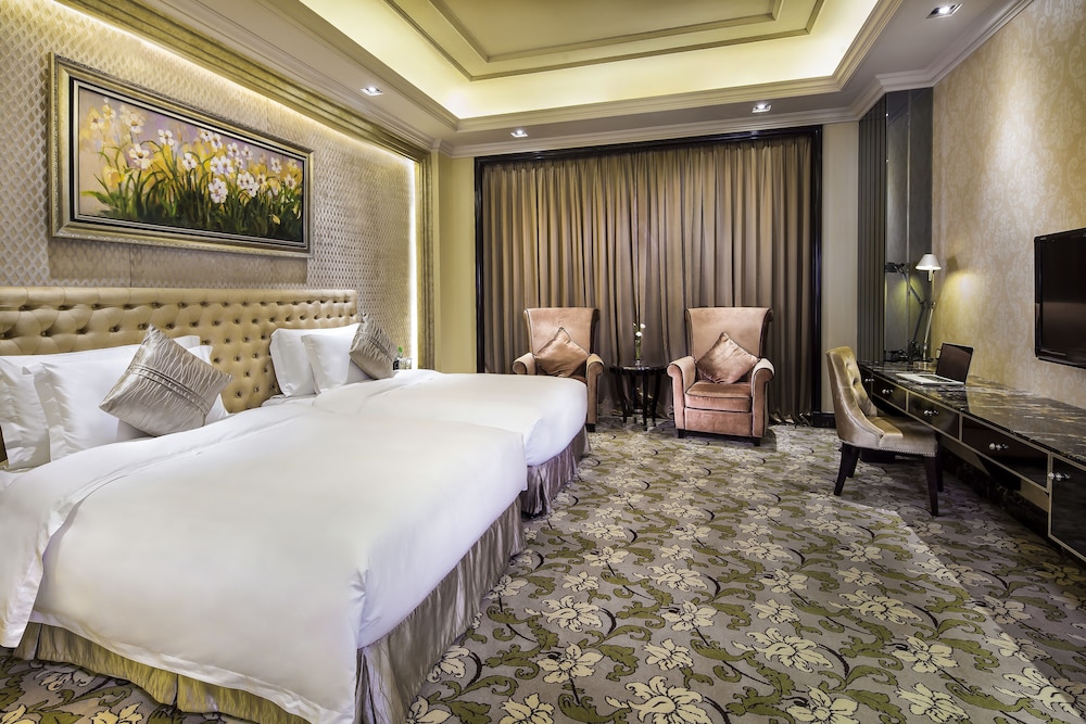 Chateau star River Guangzhou Peninsula 12/28
