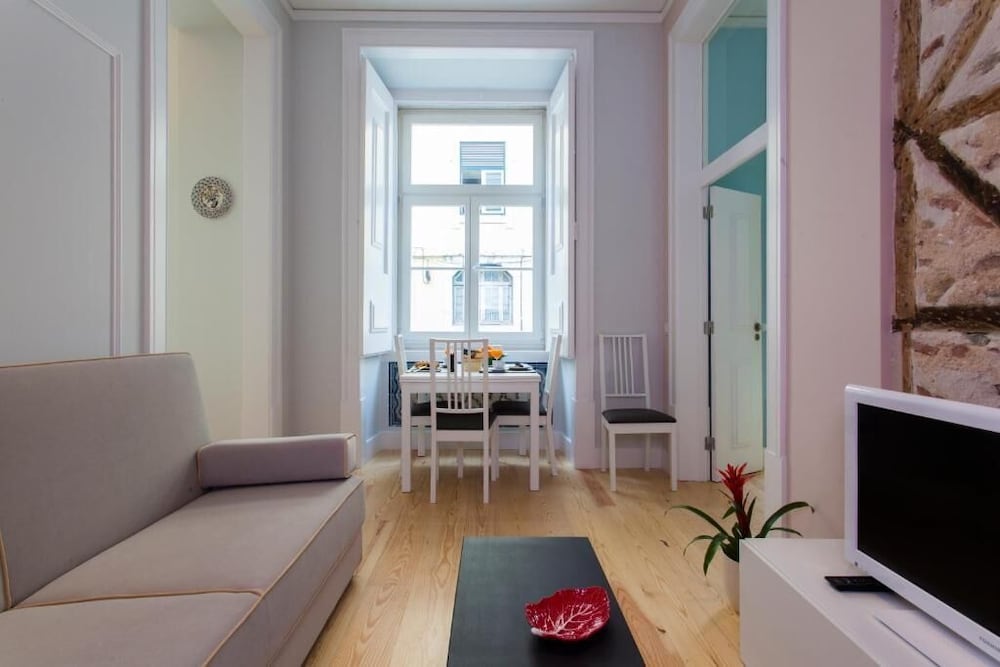 Casas da Baixa - Jules & Madeleine 36/50