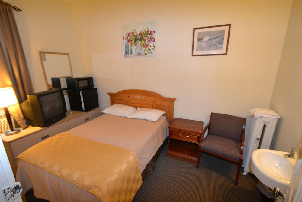 Perfect Stay Inn & Suites 23/49