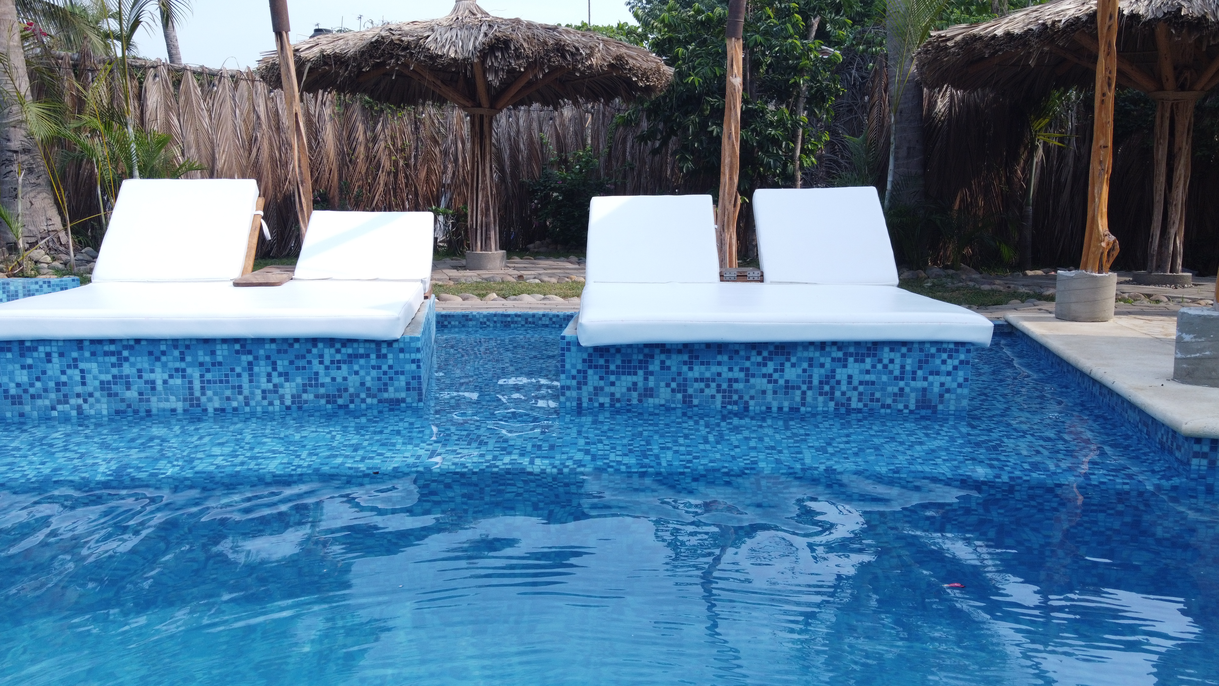 Hotel Ashly Loma Larga 37/45