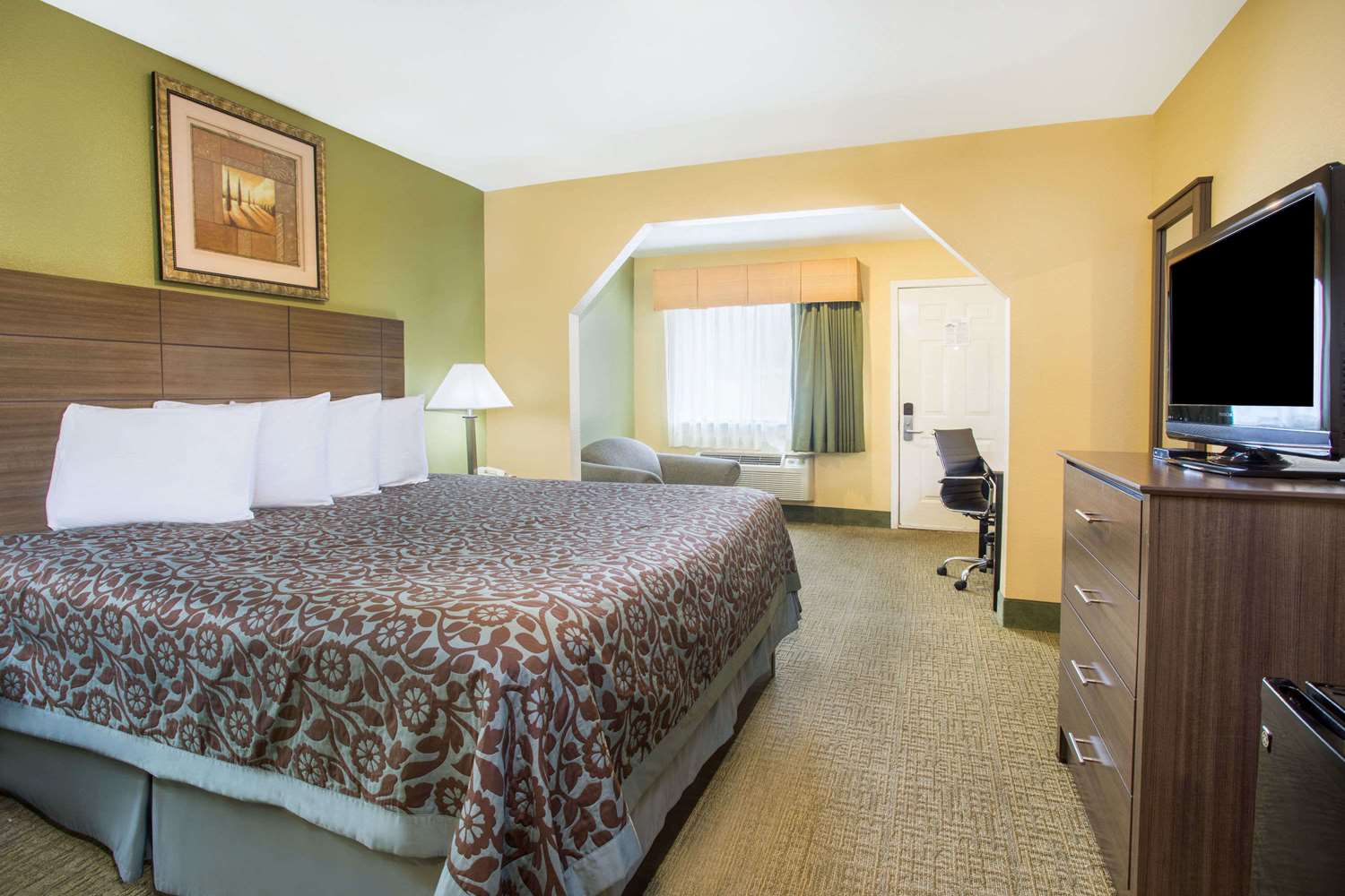 Days Inn by Wyndham Abbeville 5/15